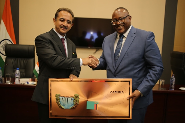 India offers aids to Zambia with 2,500 MT of maize